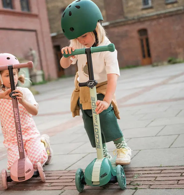 Scoot and Ride Highwaykick 3S forest